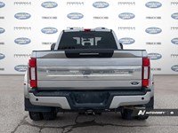2022 Ford Super Duty F-450 DRW Platinum 4WD Crew Cab 8' Box