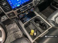 2022 Ford Super Duty F-450 DRW Platinum 4WD Crew Cab 8' Box