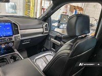 2022 Ford Super Duty F-450 DRW Platinum 4WD Crew Cab 8' Box