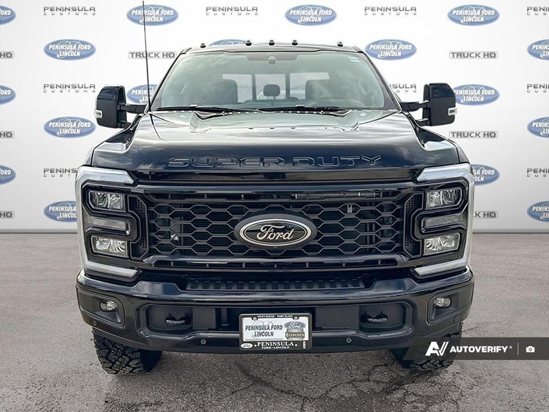 2026 Ford Super Duty F-350 SRW LARIAT 4WD Crew Cab 6.75' Box