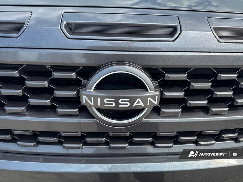 2025 Nissan Frontier Crew Cab 4x4 Long Bed SV
