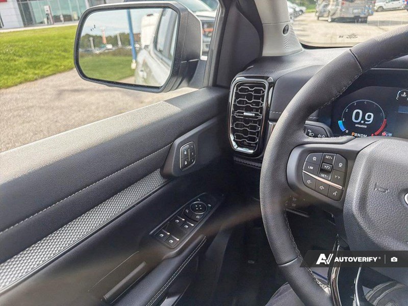 2026 Ford Ranger LARIAT 4WD SuperCrew 5' Box