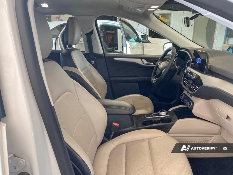 2022 Ford Escape SEL AWD
