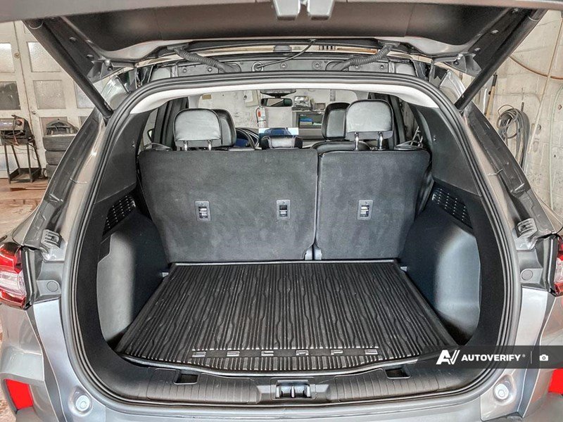 2025 Ford Escape Platinum AWD