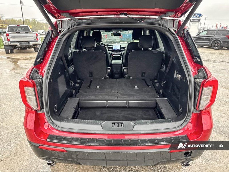 2022 Ford Explorer ST-Line 4WD
