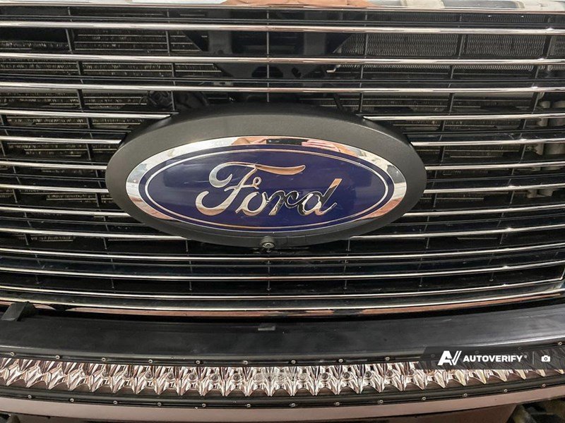 2022 Ford F-450 Platinum 4WD Crew Cab 8' Box