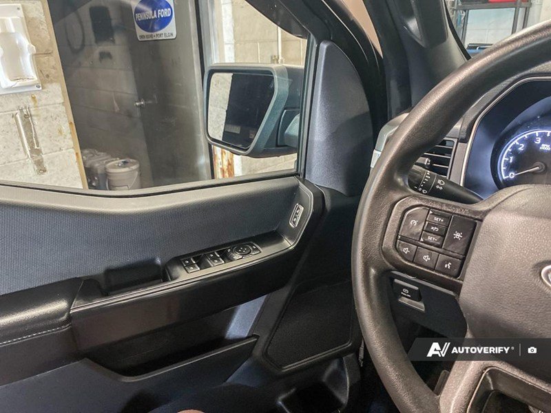 2022 Ford F-150 XL 4WD SuperCrew 5.5' Box