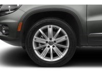 2017 Volkswagen Tiguan 4MOTION 4dr Wolfsburg Edition Exterior Shot 5