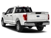 2022 Ford F-150 XLT 4WD SuperCrew 5.5' Box Exterior Shot 9