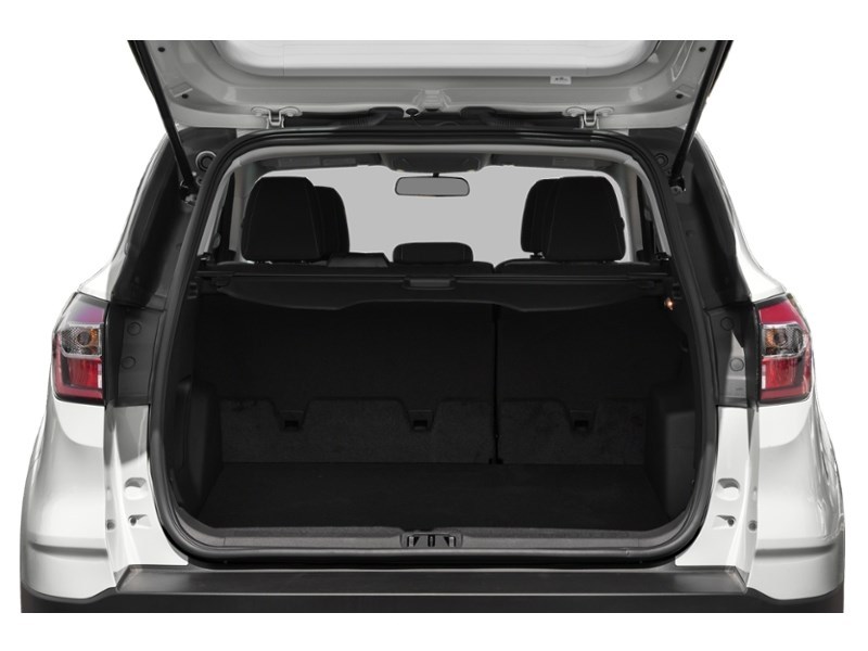 2019 Ford Escape Titanium 4WD Exterior Shot 4