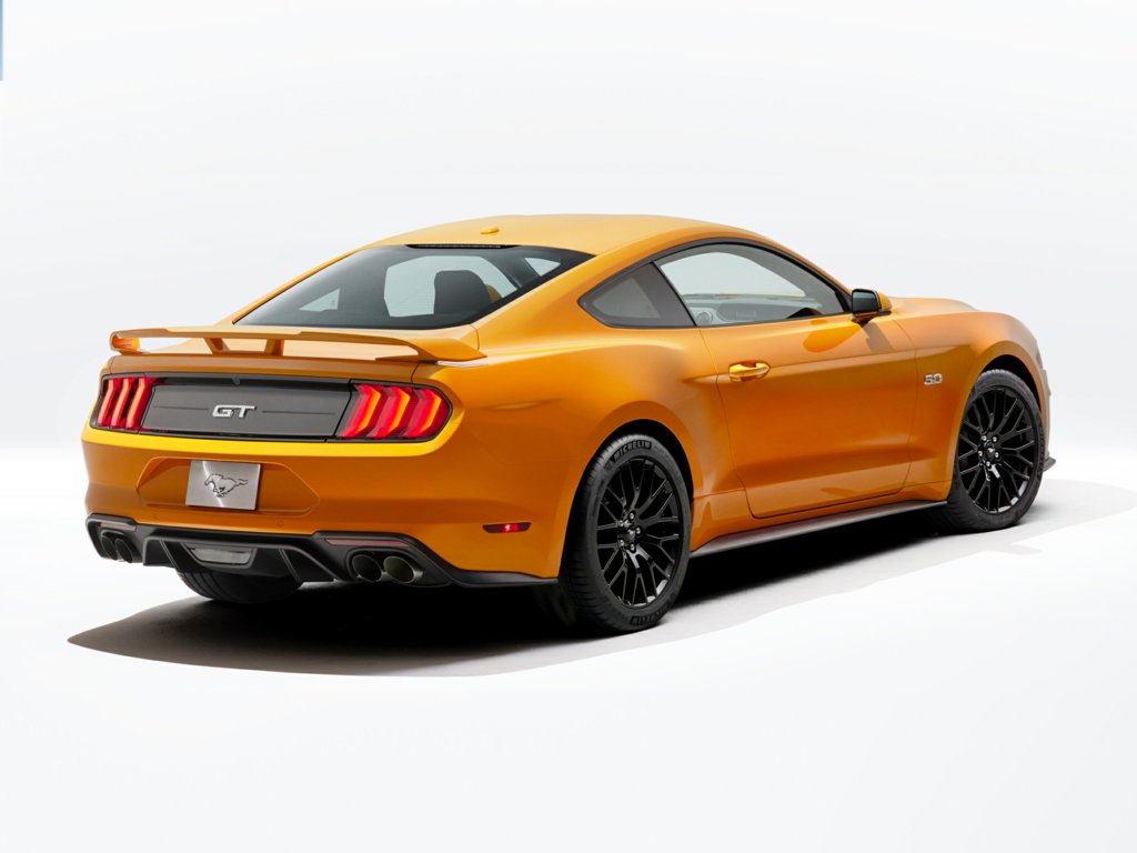 2023 ford mustang