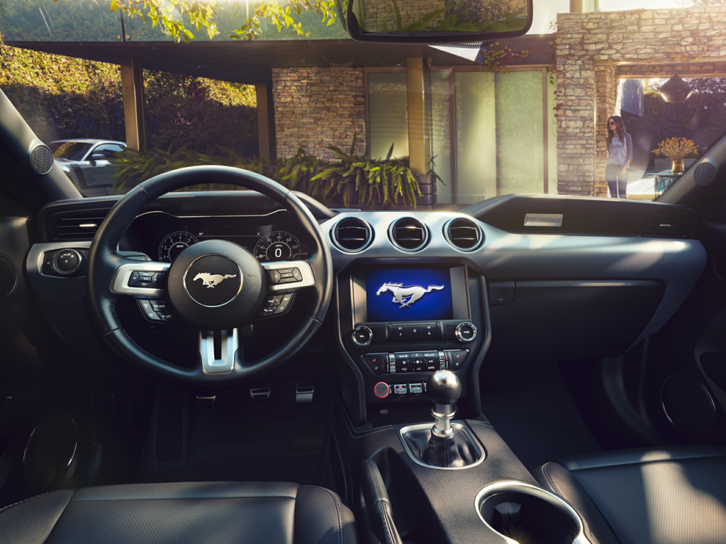 2023 ford mustang