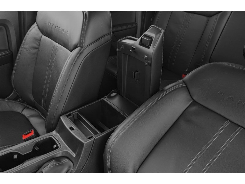 2019 Ford Ranger LARIAT 4WD SuperCrew 5' Box Interior Shot 7