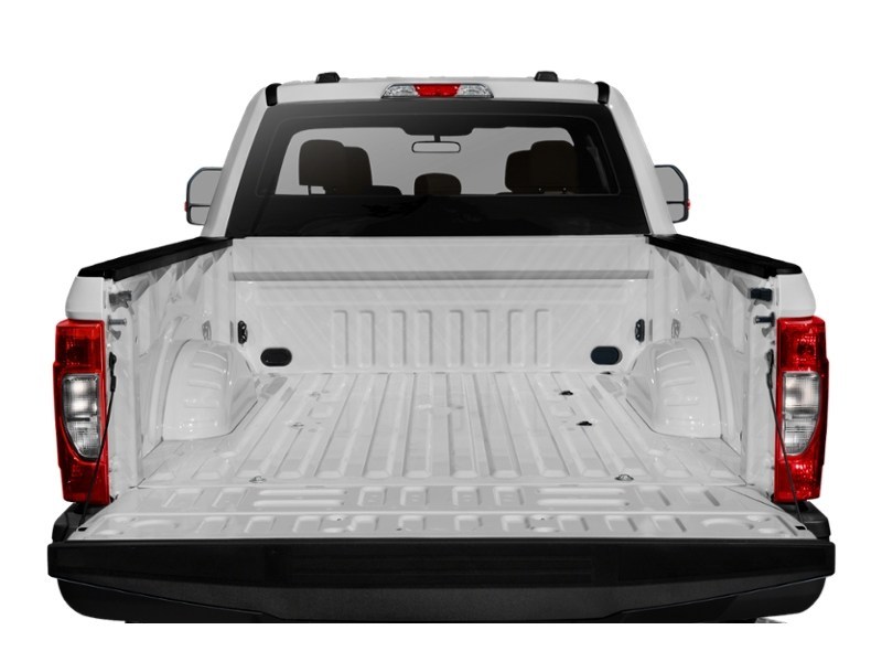 2022 Ford Super Duty F-350 SRW XL 4WD Crew Cab 6.75' Box Exterior Shot 4