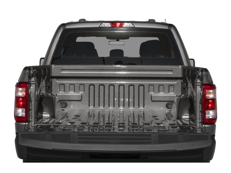 2022 Ford F-150 XL 4WD SuperCrew 5.5' Box Exterior Shot 4