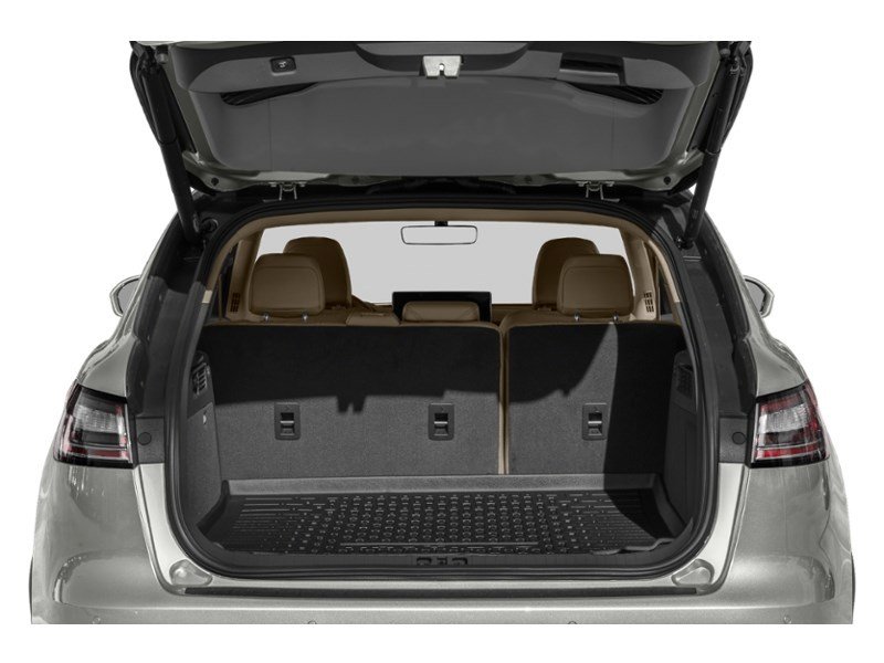 2021 Lincoln Nautilus Reserve AWD Exterior Shot 4