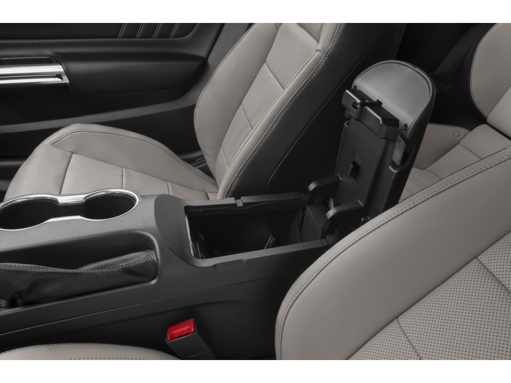 2023 ford mustang Interior