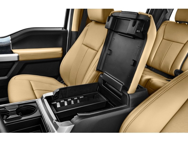 2022 Ford Super Duty F-350 SRW LARIAT 4WD Crew Cab 6.75' Box Interior Shot 7