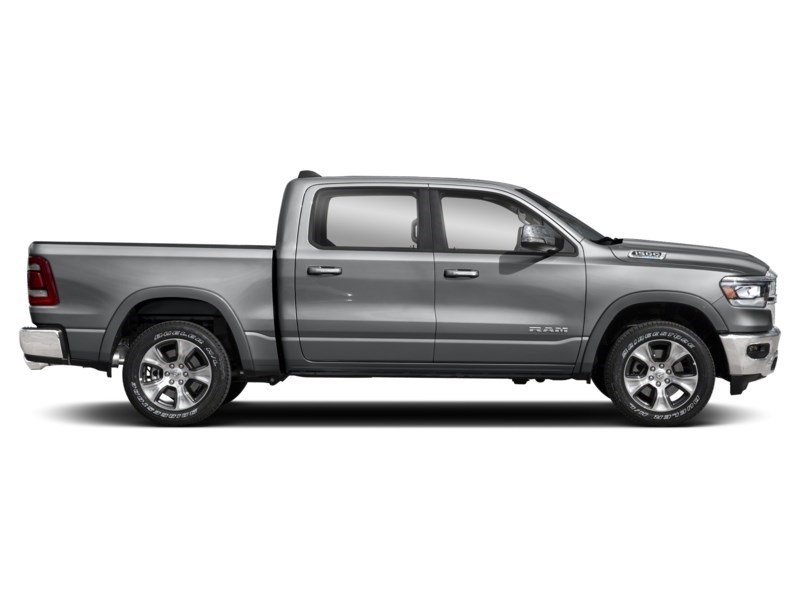 2022 RAM 1500 Laramie 4x4 Crew Cab 5'7