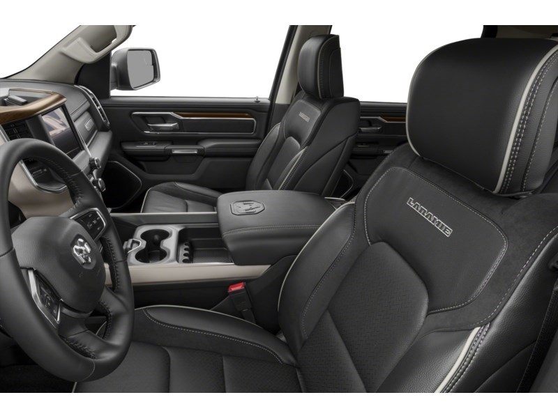 2022 RAM 1500 Laramie 4x4 Crew Cab 5'7