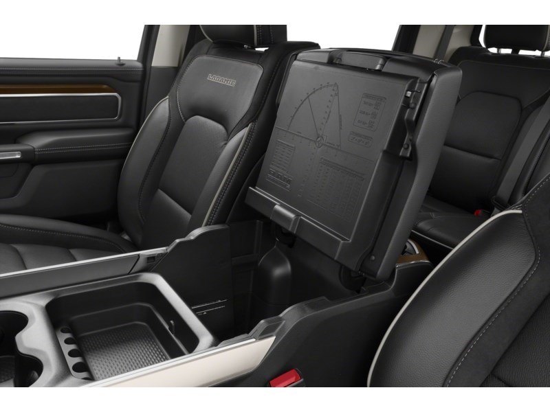 2022 RAM 1500 Laramie 4x4 Crew Cab 5'7