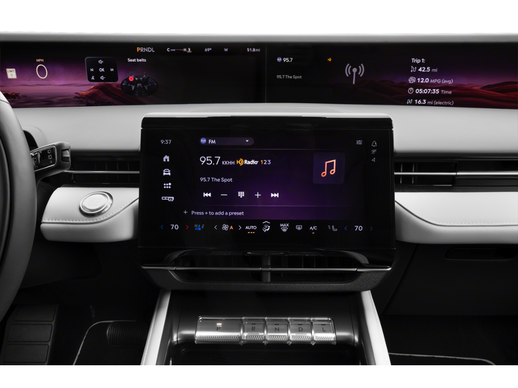 2026 lincoln nautilus Interior