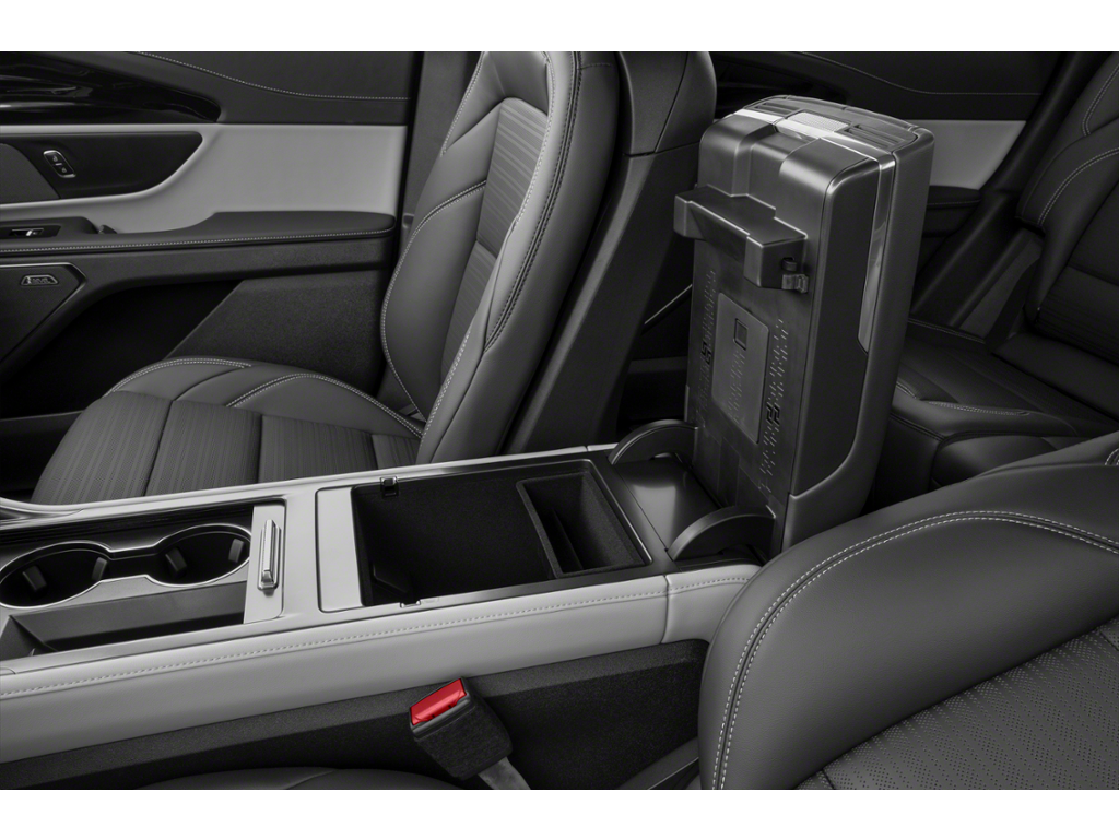 2026 lincoln nautilus Interior