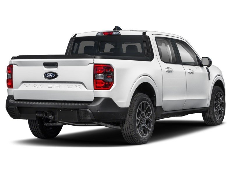 2026 Ford Maverick LARIAT AWD SuperCrew Exterior Shot 2