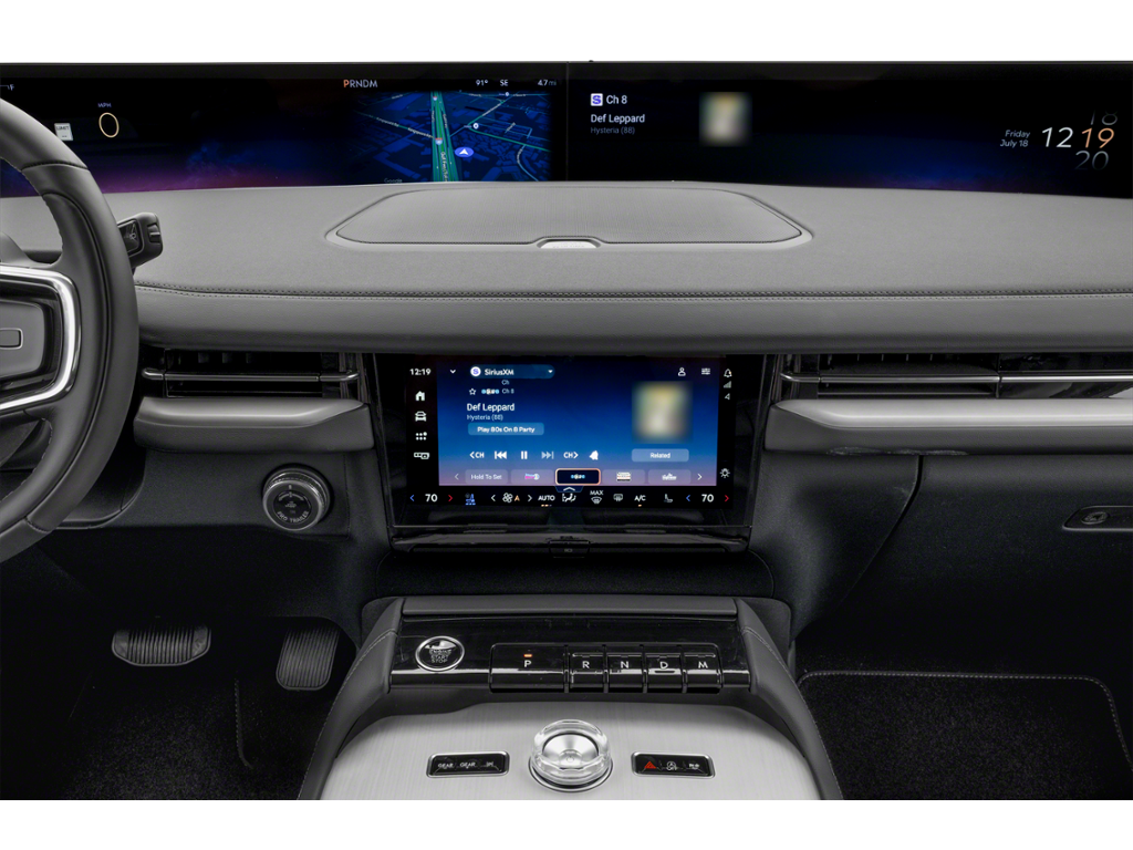2027 lincoln navigator Interior