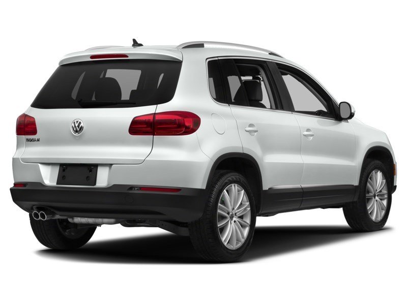 2017 Volkswagen Tiguan 4MOTION 4dr Wolfsburg Edition Pure White  Shot 8
