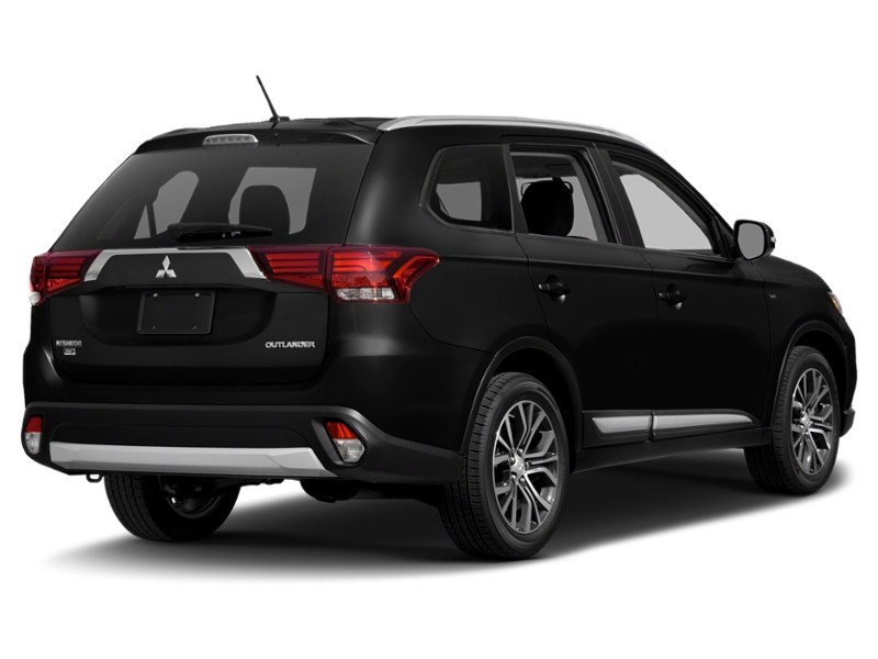 2018 Mitsubishi Outlander SE AWC Labrador Black Pearl  Shot 42