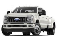 2026 Ford F-450 Platinum 4WD Crew Cab 8' Box Star White Metallic Tri-Coat  Shot 2